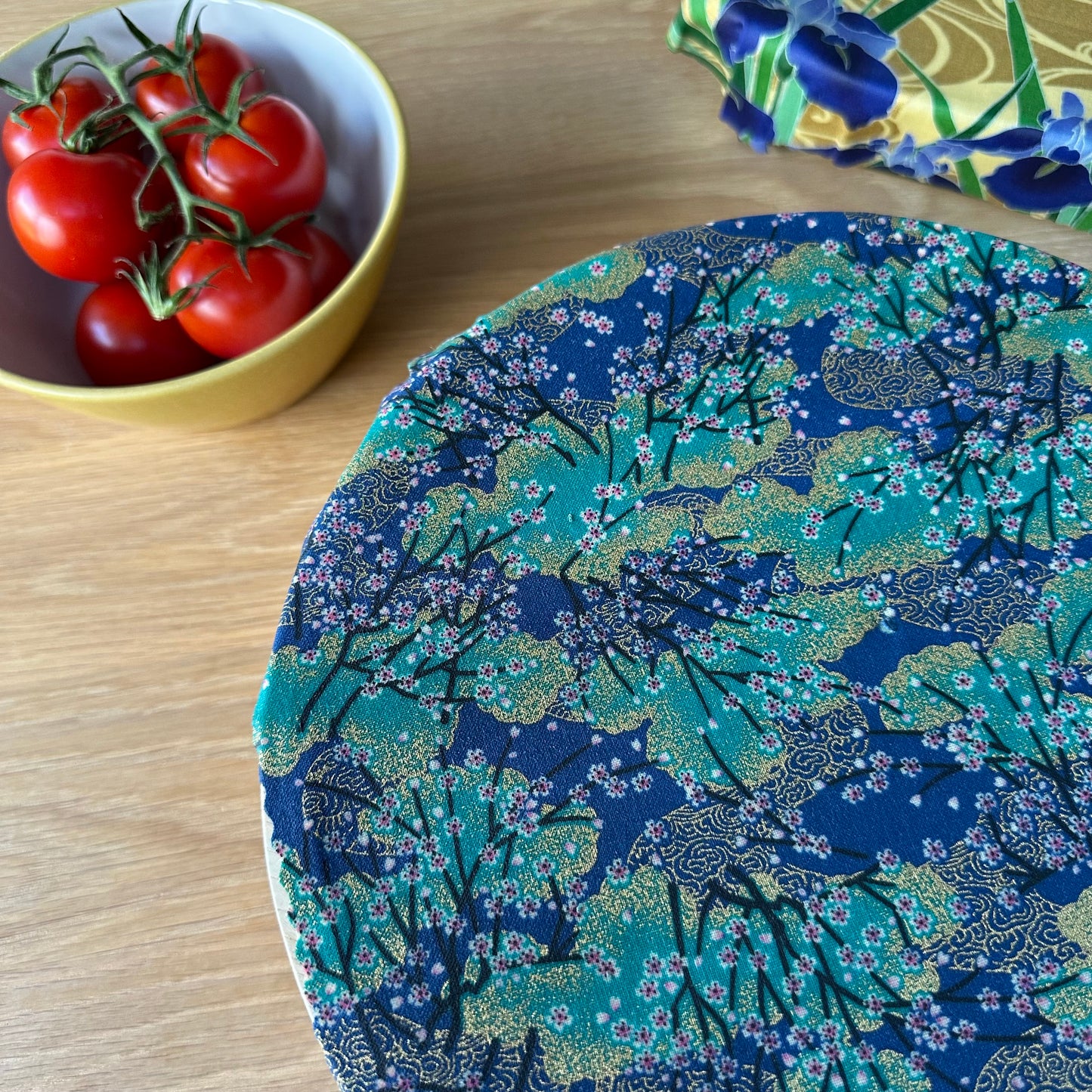 Iris, Gold, Set of 4 Beeswax Food Wraps