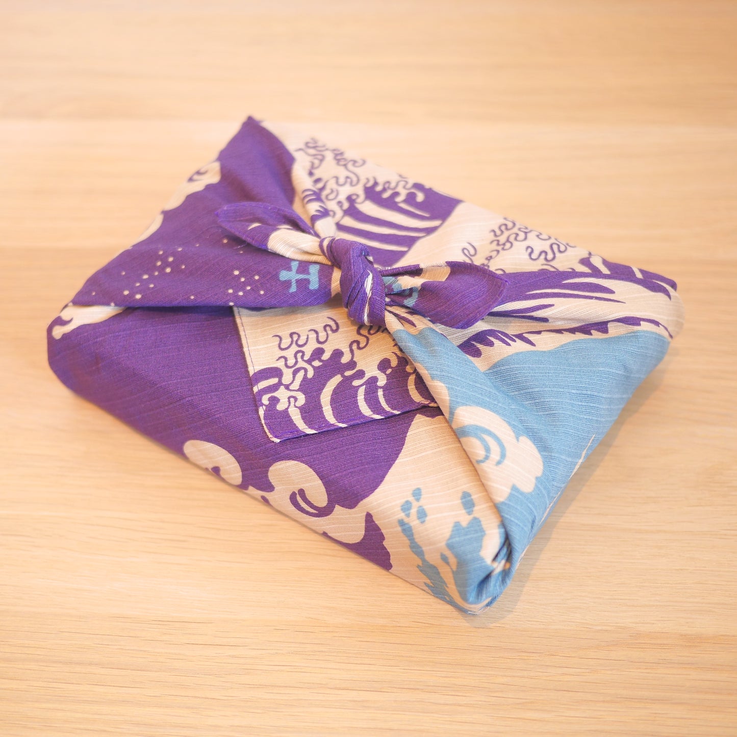 Mt Fuji Furoshiki, Japanese Wrapping cloth, Furoshiki Gift Wrap | Hokusai, The Great Wave, 50 x 50 cm