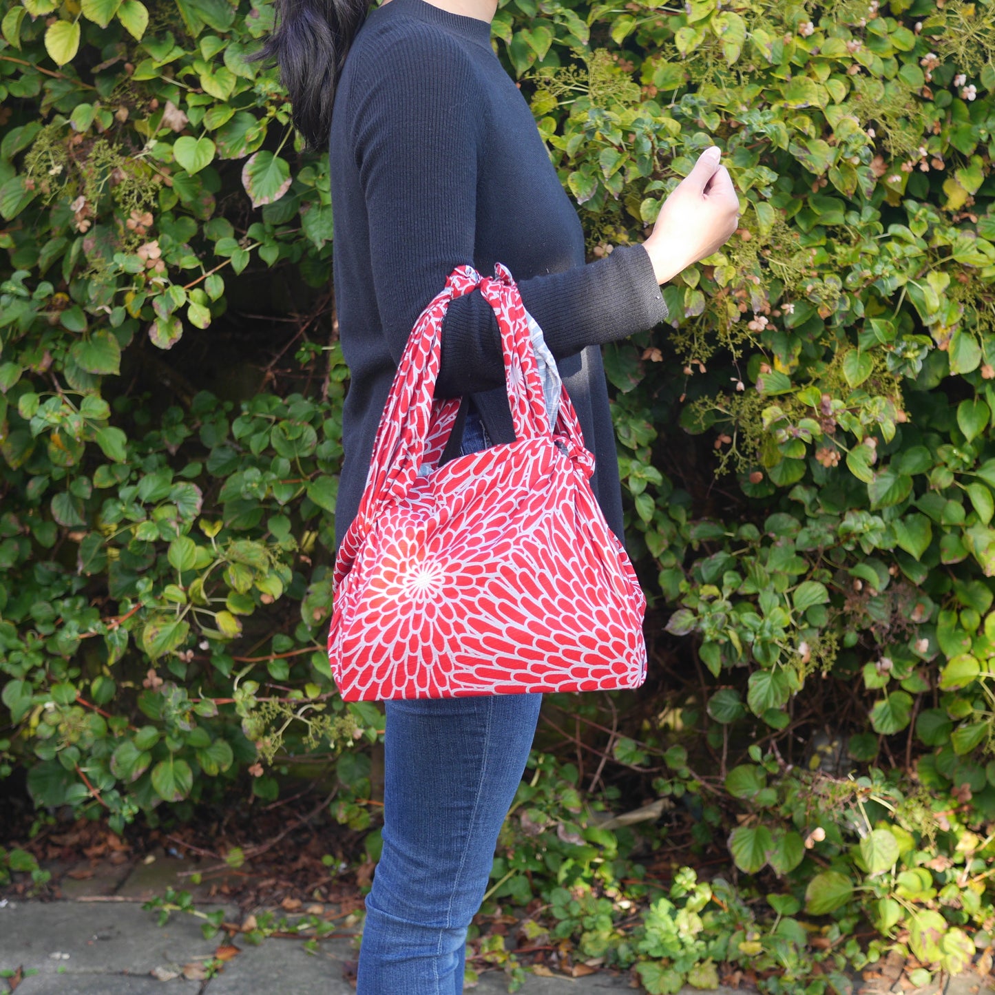 Large Furoshiki, Chrysanthemum Reversible by Isa Monyo, 104 x 104 cm