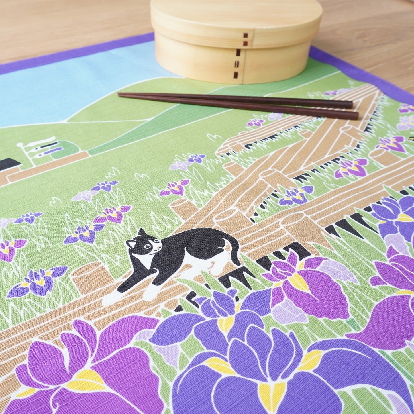 Furoshiki, Japanese Wrapping Cloth, Furoshiki Gift Wrap | Iris Cat, 50cm x 50cm