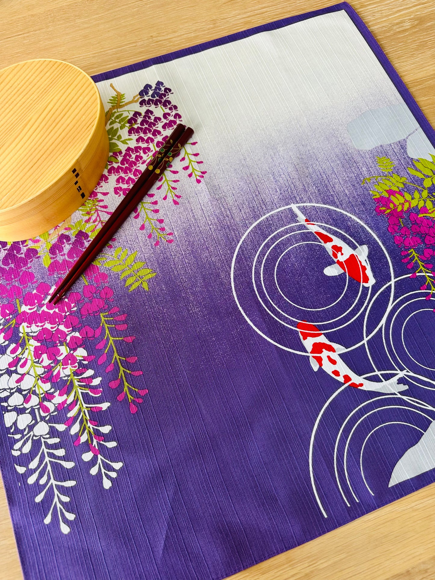 Eco‑Friendly Furoshiki Gift Wrap – Reusable 50 cm Cloth – Koi Fish & Wisteria Design