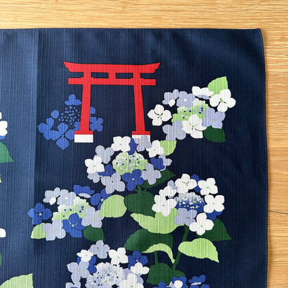 Eco‑Friendly Furoshiki Gift Wrap – Reusable 50 cm Cloth – Hydrangea, Shrine Gate & Wagasa Design