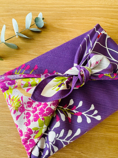 Eco‑Friendly Furoshiki Gift Wrap – Reusable 50 cm Cloth – Koi Fish & Wisteria Design