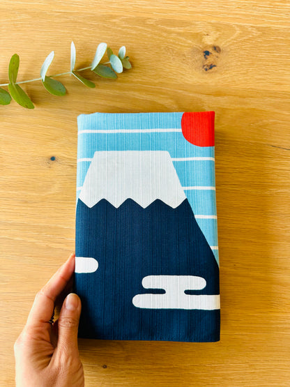 Eco‑Friendly Furoshiki Gift Wrap – Reusable 50 cm Cloth – Mt Fuji & Stripes Design
